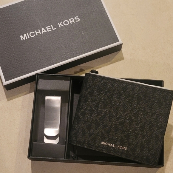 NEW! MICHAEL KORS Signature Logo Black Bi-fold Wallet & Money Clip GIft Set. - Picture 1 of 5